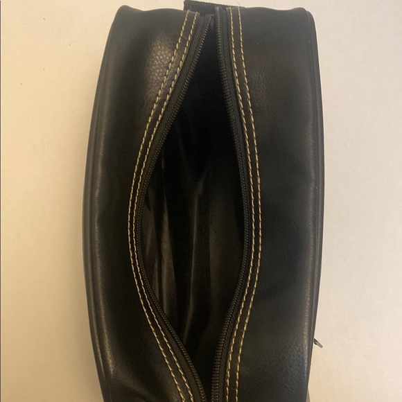 Black Leather Toiletry Bag - Picture 6 of 6